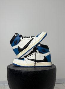 کتونی ترویس Fragment ساقدار